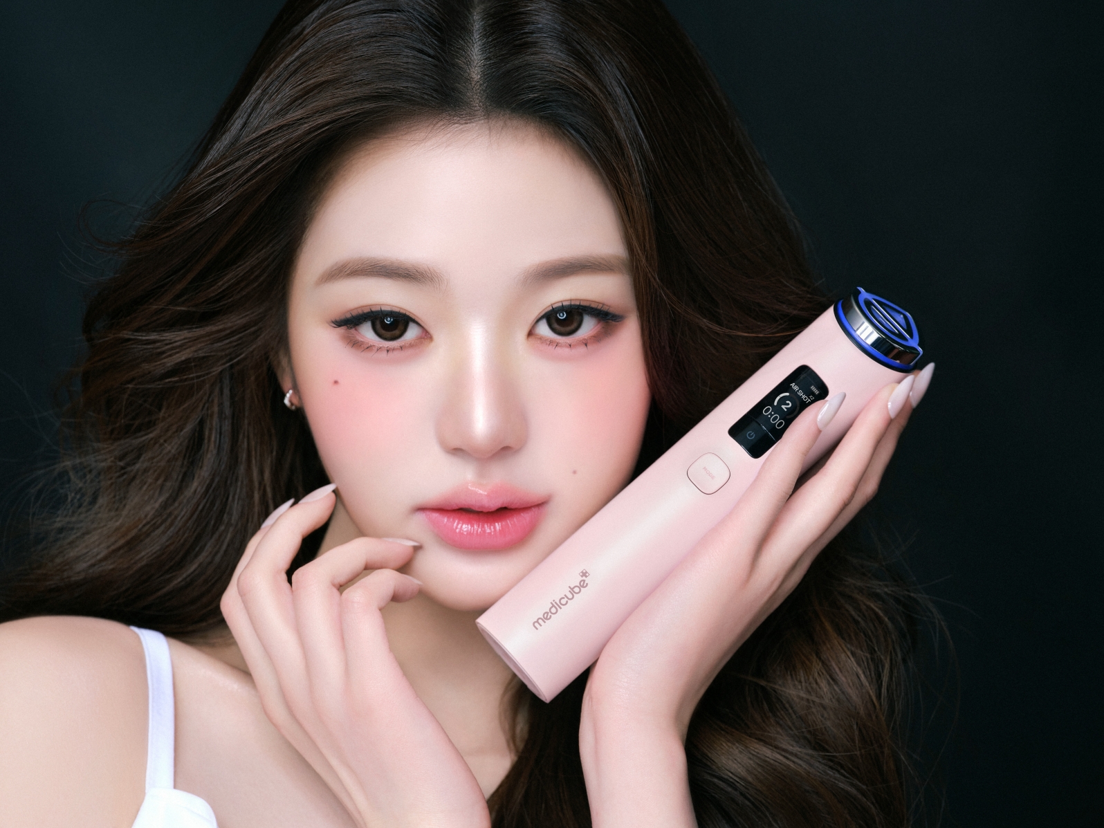 '장원영 효과 미쳤다(p)' 에이피알, 부스터프로 X2 신규 CF 화제 826-Image